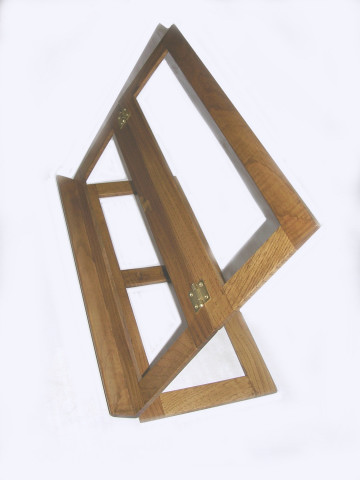 AMP<br><br>Atril de mesa plegable